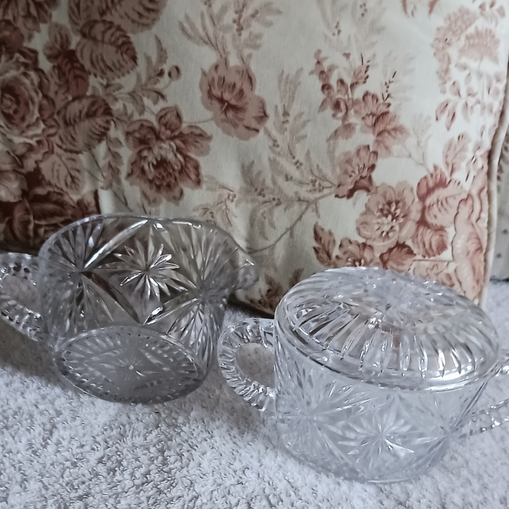 Sugar and creamer set